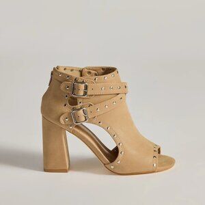 Women's NIB BAMBOO studded open toe ankle bootie, nude, size 10